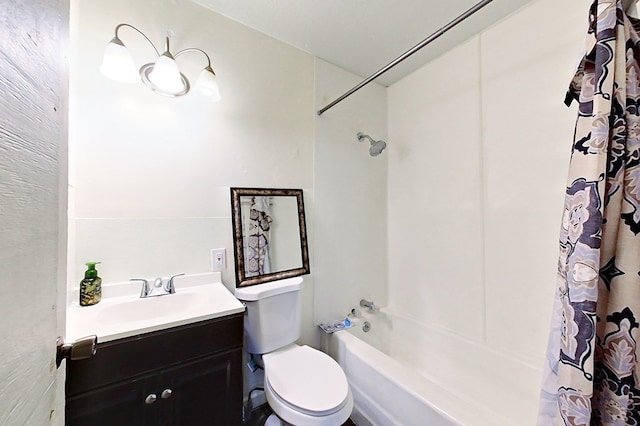 415 Dewey St, Waycross, GA 31501 - full bath featuring shower / bath combo with shower curtain and vanity
