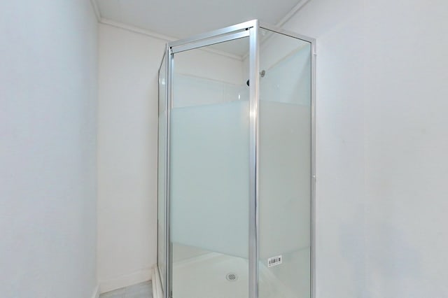415 Dewey St, Waycross, GA 31501 - bathroom featuring a stall shower