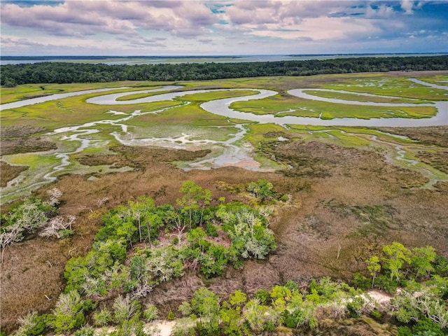 Listing photo 3 for 106 Jones Creek Dr, Saint Simons Island GA 31522