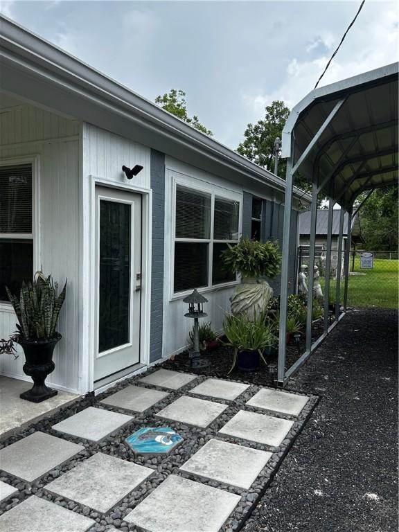 604 E Waring St, Waycross, GA 31501 - entrance to property