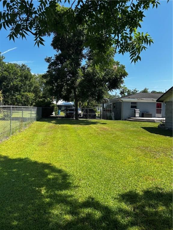 604 E Waring St, Waycross, GA 31501 - view of yard