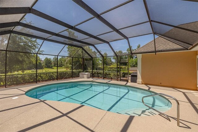 17 Willow Ct, Brunswick, GA 31523 - outdoor pool featuring a patio area