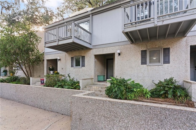 exterior space featuring a balcony