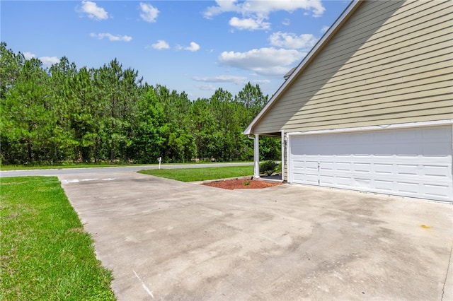 107 Tori Dr, Saint Marys, GA 31558 - view of garage