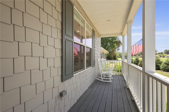 502 Ridge Rd, Darien, GA 31305 - wooden terrace featuring covered porch