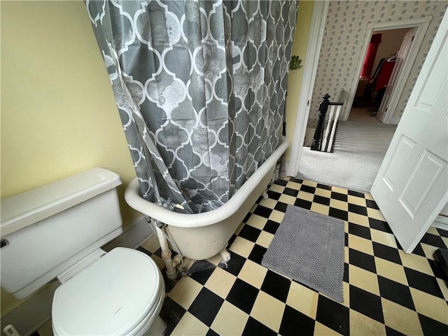725 Grant St, Brunswick, GA 31520 - full bath with tile patterned floors and toilet