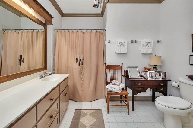 113 Cabretta Island Cir, Brunswick, GA 31520 - full bathroom featuring tile patterned flooring, vanity, toilet, and crown molding