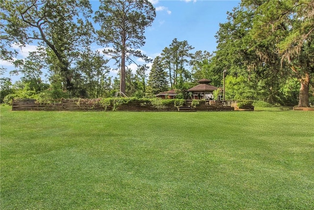 156 Lansing St, Brunswick, GA 31525 - view of green lawn with a gazebo