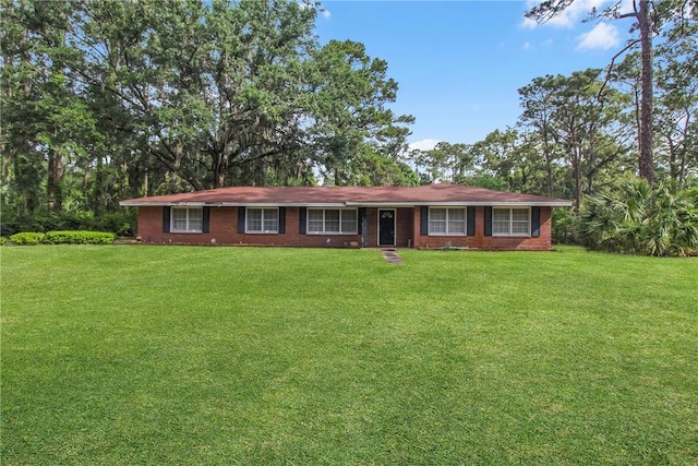 156 Lansing St, Brunswick, GA 31525 - ranch-style house featuring a front yard and brick siding
