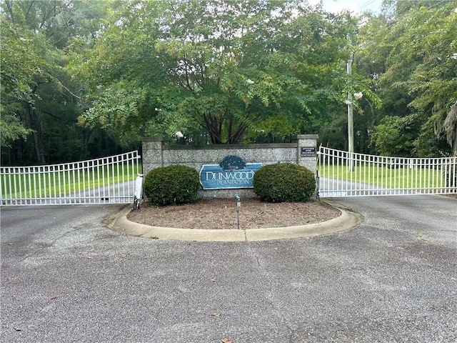 Listing photo 2 for 1044 Plantation Dr SW, Darien GA 31305