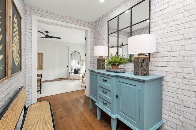 10 Fern Ln, Saint Simons Island, GA 31522 - corridor with dark wood finished floors