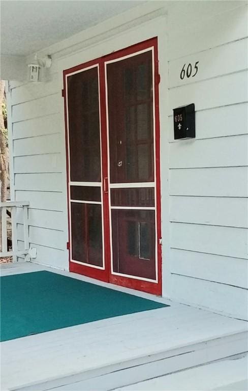 605 Walker St, Waycross, GA 31503 - view of exterior entry