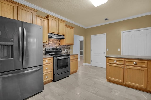 kitchen featuring tasteful backsplash, ornamental molding, stainless steel appliances, light brown cabinets, and a textured ceiling