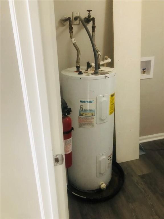 900 Lanier Blvd Unit 6, Brunswick, GA 31520 - utilities with water heater