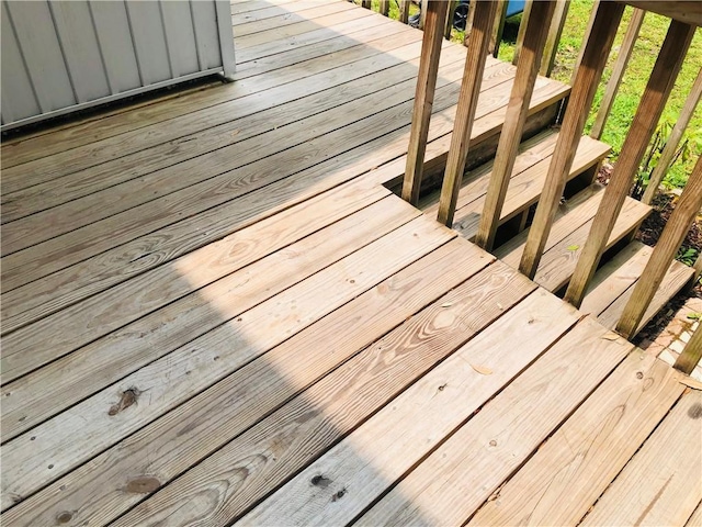 900 Lanier Blvd Unit 6, Brunswick, GA 31520 - view of wooden deck