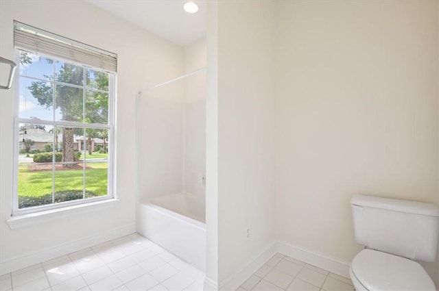 340 Oak Grove Island Dr, Brunswick, GA 31523 - full bath featuring plenty of natural light, tile patterned flooring, and shower / tub combination
