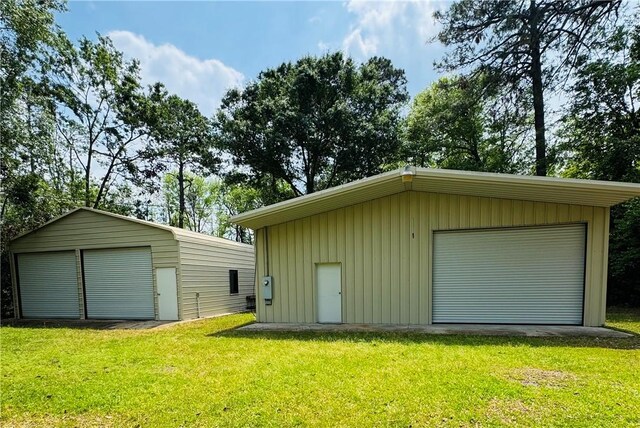 123 Blount St, Reidsville, GA 30453 - interior space featuring a paneled ceiling