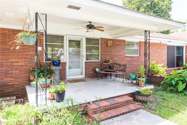 177 Pinewood St, Folkston, GA 31537 - view of patio / terrace featuring a ceiling fan