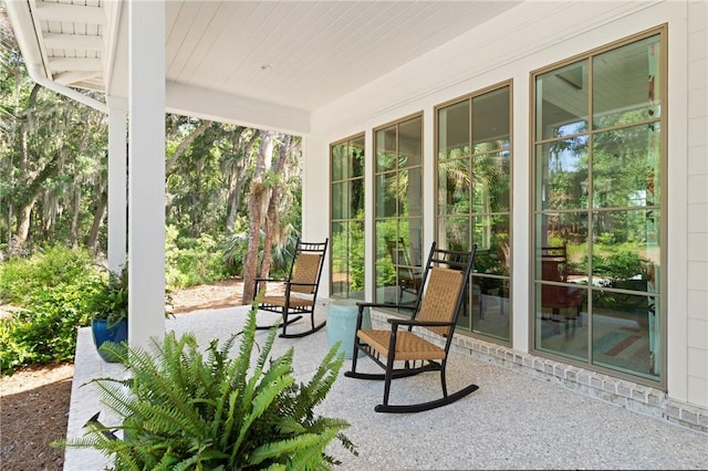 49 Hatton Ln, Saint Simons Island, GA 31522 - view of patio / terrace