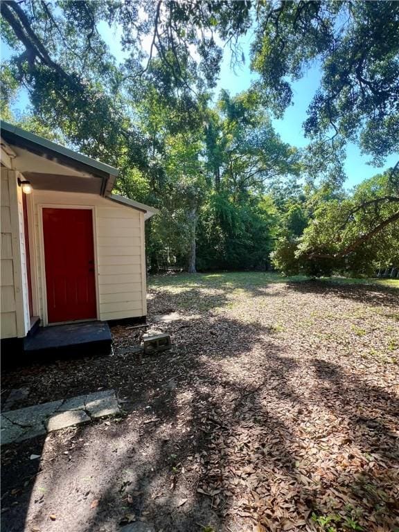 1920 Washington St, Brunswick, GA 31520 - view of yard