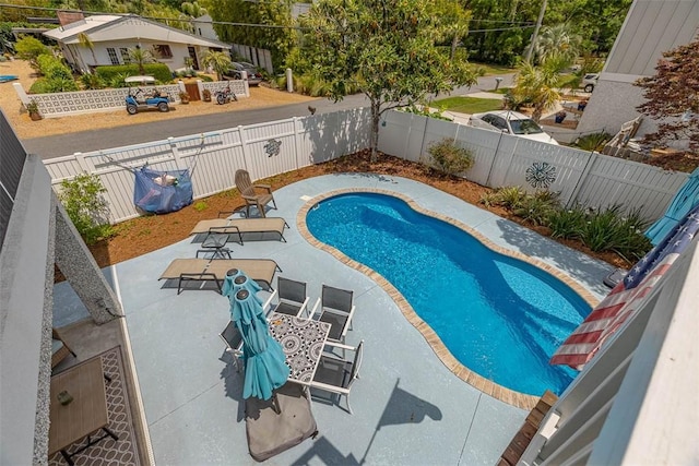 200 Colgana Way, Saint Simons Island, GA 31522 - view of pool with a patio and a fenced backyard