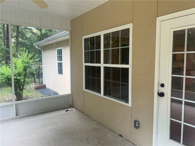 134 Hillery Trce, Brunswick, GA 31523 - unfurnished sunroom featuring a ceiling fan