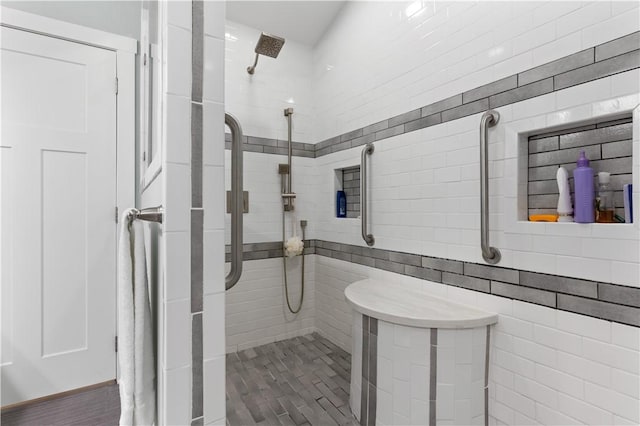 636 Old Plantation Rd, Jekyll Island, GA 31527 - bathroom with tiled shower and tile walls