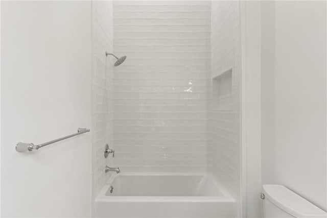 104 Point Ln, Saint Simons Island, GA 31522 - bathroom featuring shower / washtub combination