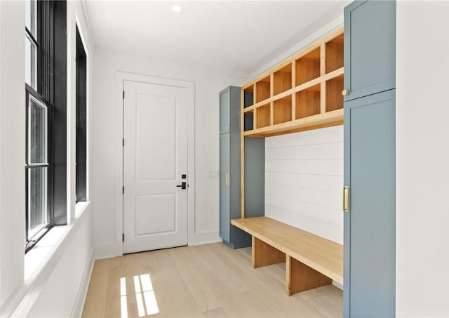 104 Point Ln, Saint Simons Island, GA 31522 - mudroom featuring light wood-style flooring and baseboards
