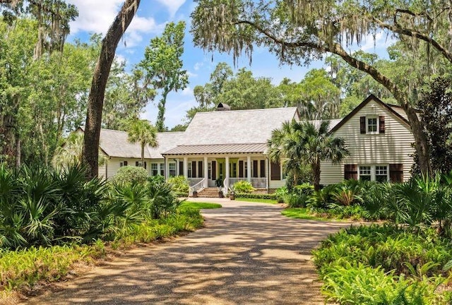 view of front of house with a porch