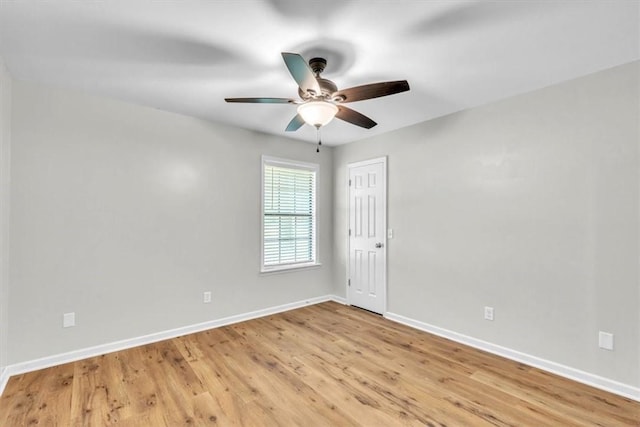 122 Tyson Ln, Allenhurst, GA 31301 - unfurnished room featuring light wood-style flooring and ceiling fan