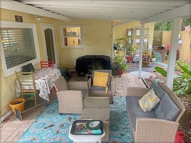 123 Redfern Cir, Saint Simons Island, GA 31522 - view of patio / terrace with an outdoor hangout area