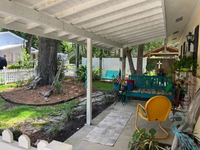 123 Redfern Cir, Saint Simons Island, GA 31522 - photo 2