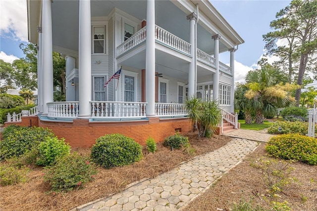 1000 Union St, Brunswick, GA 31520 - view of property exterior featuring covered porch and a balcony