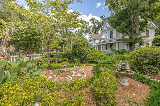 1000 Union St, Brunswick, GA 31520 - view of yard