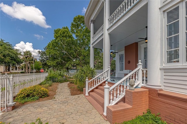 1000 Union St, Brunswick, GA 31520 - view of patio featuring a ceiling fan
