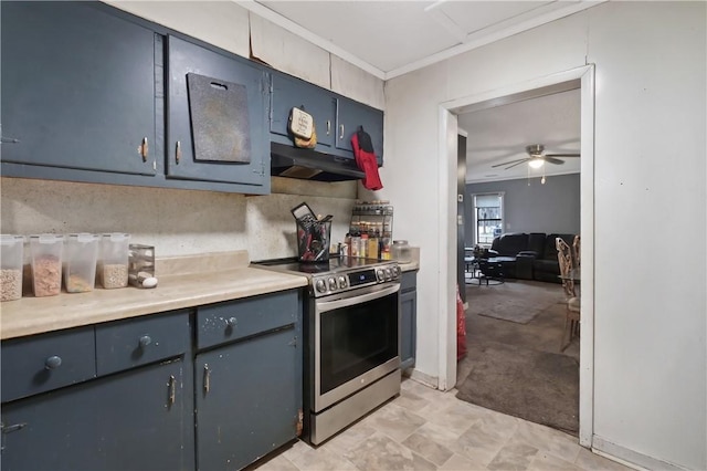 kitchen featuring stainless steel electric range oven, ornamental molding, ceiling fan, and blue cabinetry