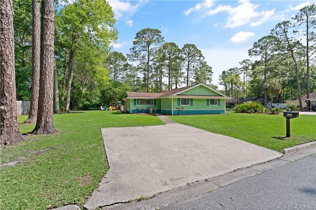 127 Landover Dr, Brunswick, GA 31525 - ranch-style house with a front lawn