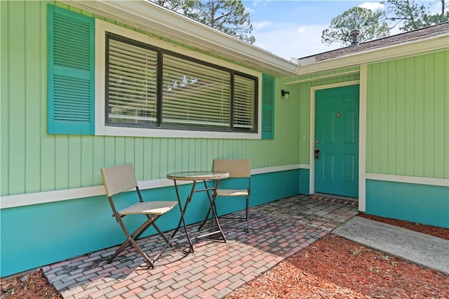 127 Landover Dr, Brunswick, GA 31525 - property entrance featuring a patio area
