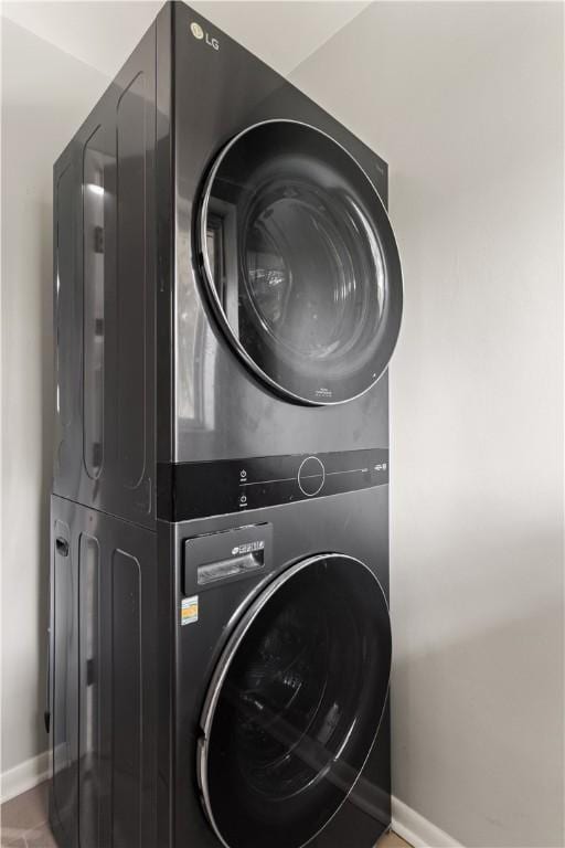 1207 Lanier Blvd, Brunswick, GA 31520 - laundry room featuring stacked washer and dryer