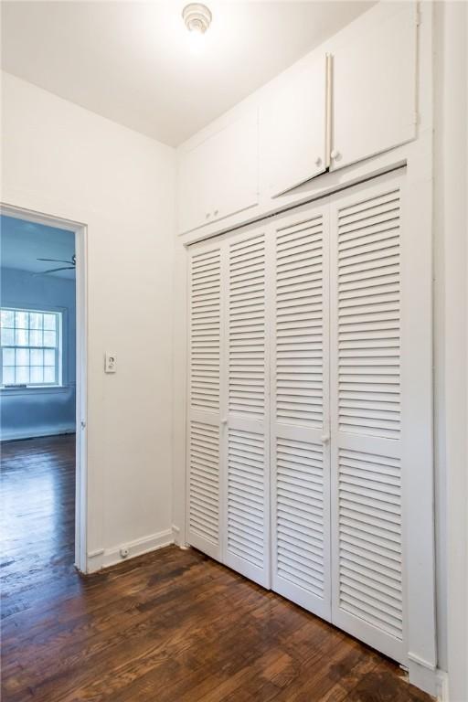 1701 Satilla Blvd, Waycross, GA 31501 - corridor featuring dark wood finished floors and baseboards