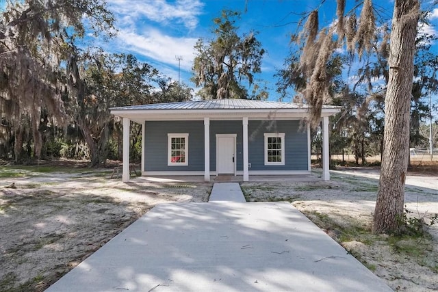 bungalow-style house featuring a porch