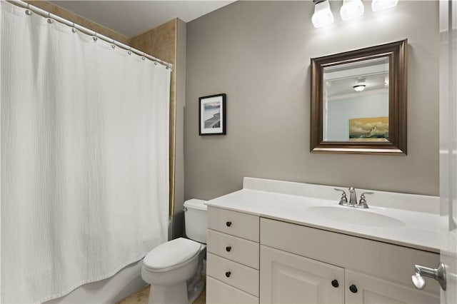 full bathroom featuring vanity, toilet, and shower / bath combo with shower curtain