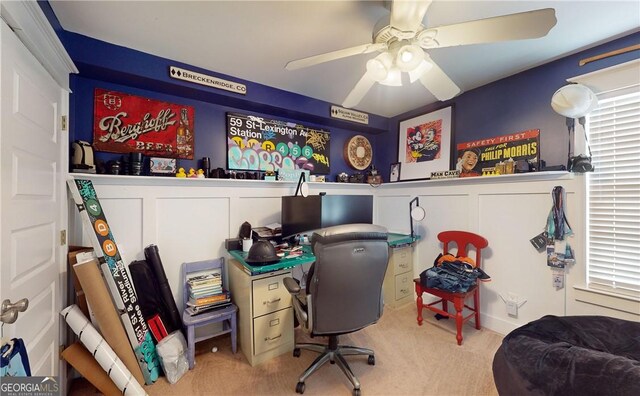 office area with carpet and ceiling fan