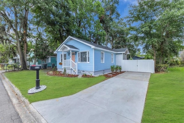 515 W 59th St, Savannah, GA 31405