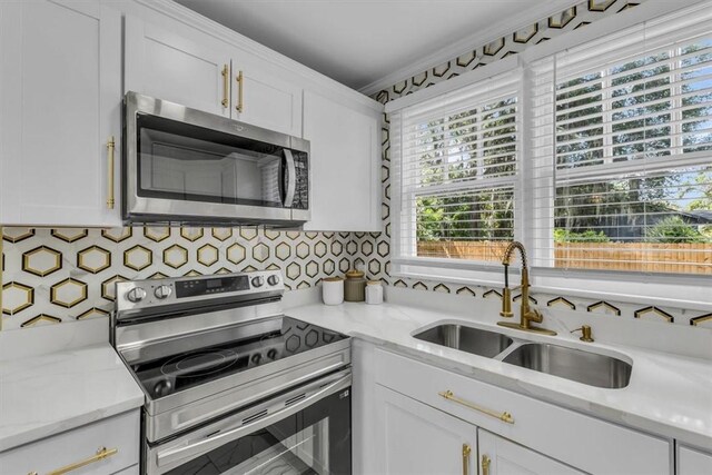 515 W 59th St, Savannah, GA 31405