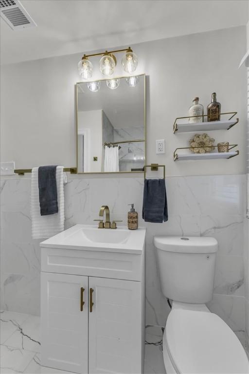 515 W 59th St, Savannah, GA 31405