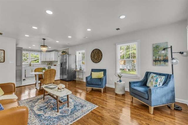 515 W 59th St, Savannah, GA 31405