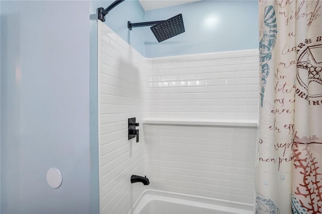 bathroom featuring shower / tub combo with curtain