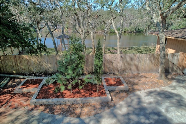 105 Driftwood Pl, Saint Simons Island, GA 31522 - view of yard featuring a water view